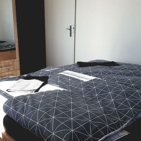 Apartment Mdk Sokolov Esterno foto